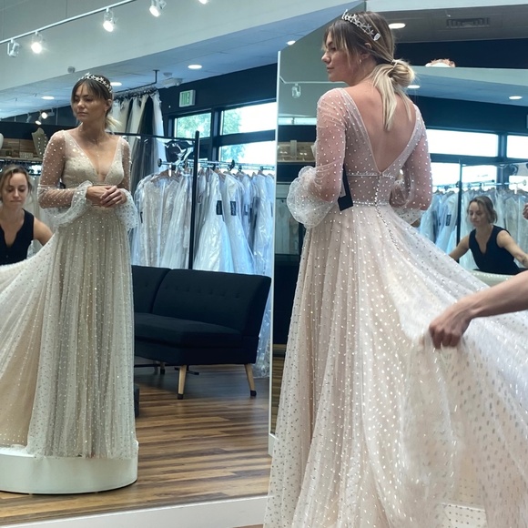 Willoby By Watters Wedding Dress Size 2 - Picture 1 of 17